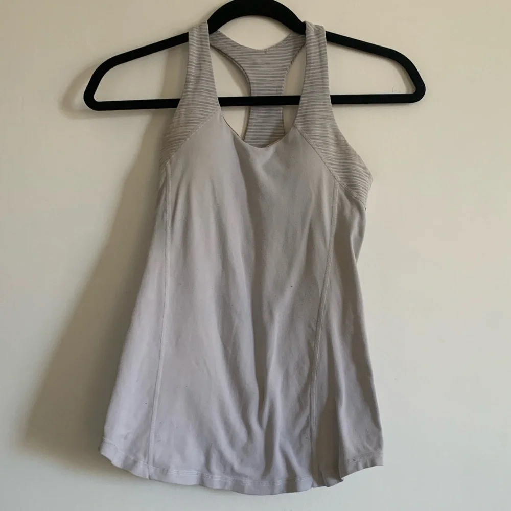 Lululemon Athletica Grey /White Striped Built in Bra Racerback Tank Top size 4 - Picture 1 of 8